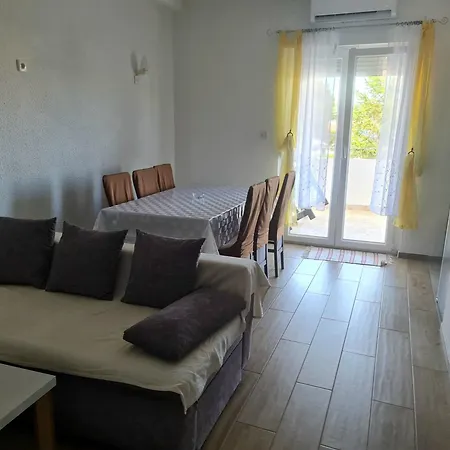 Bed & Breakfast Rab Robert 3*