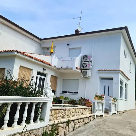 Rab Robert Bed & Breakfast 3*