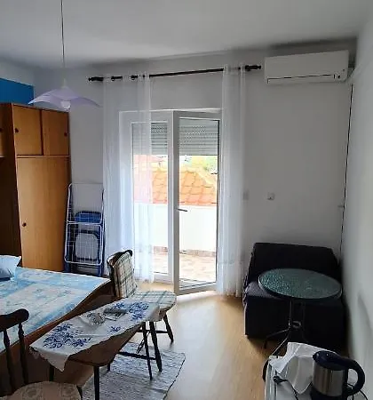 Bed & Breakfast Rab Robert 3*