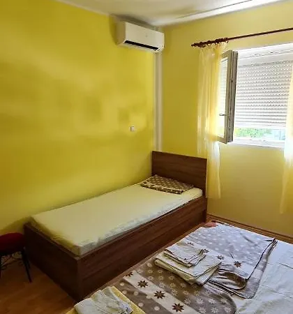 住宿加早餐酒店 Rab Robert Barbat na Rabu