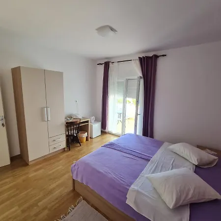 Bed & Breakfast Rab Robert 3*