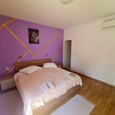 住宿加早餐酒店 Rab Robert Barbat na Rabu