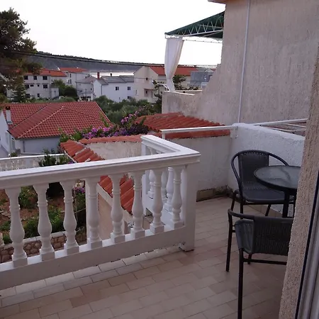 Rab Robert Bed & Breakfast 3*