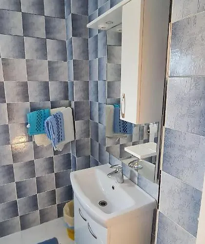 Rab Robert Couette-café Barbat na Rabu