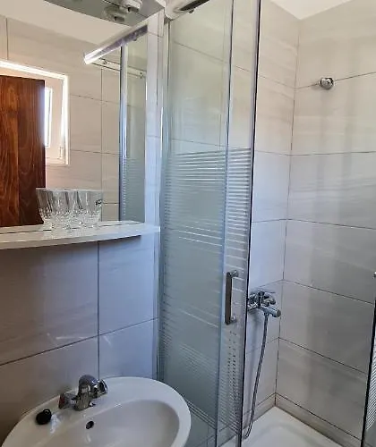 Rab Robert 3* Barbat na Rabu