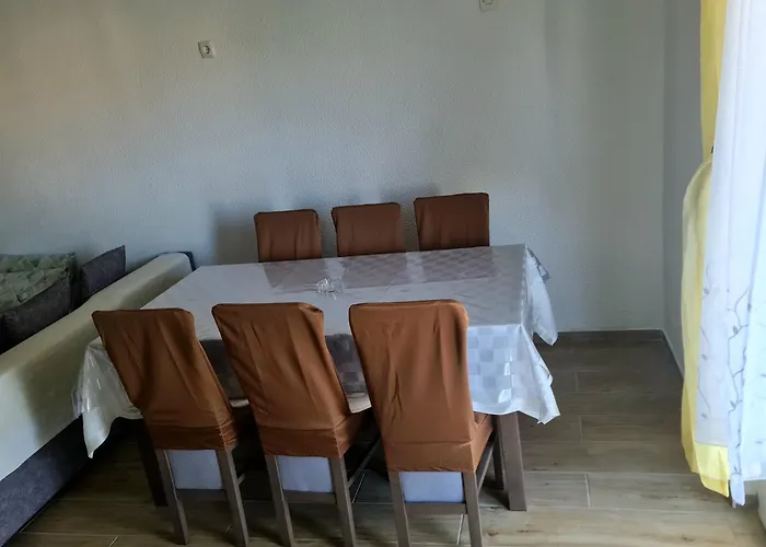 Rab Robert Couette-café Barbat na Rabu